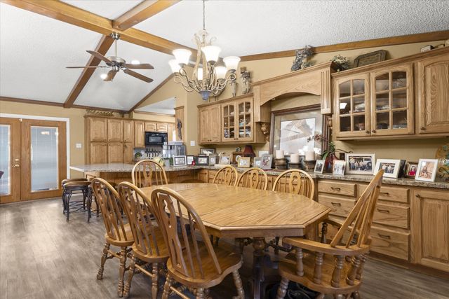 2001 Longhorn Drive, Levelland, TX 79336