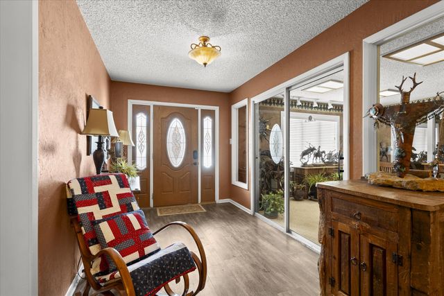 2001 Longhorn Drive, Levelland, TX 79336