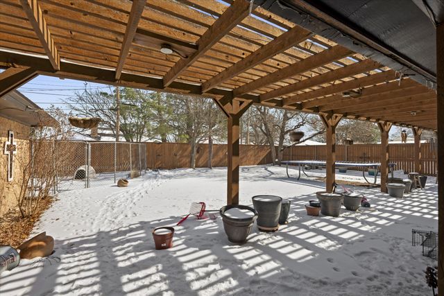 2001 Longhorn Drive, Levelland, TX 79336