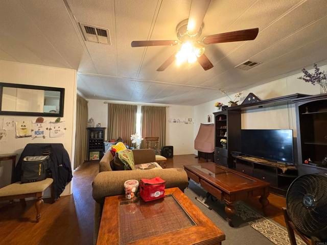 15420 Olde Highway 80 Spc 48, El Cajon, CA 92021