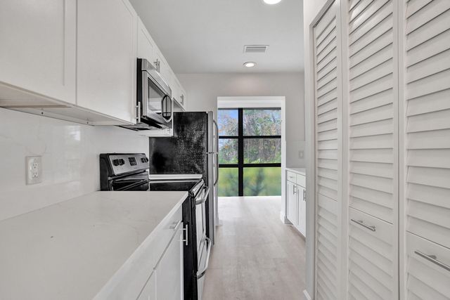 1040 Homewood Boulevard L202, Delray Beach, FL 33445