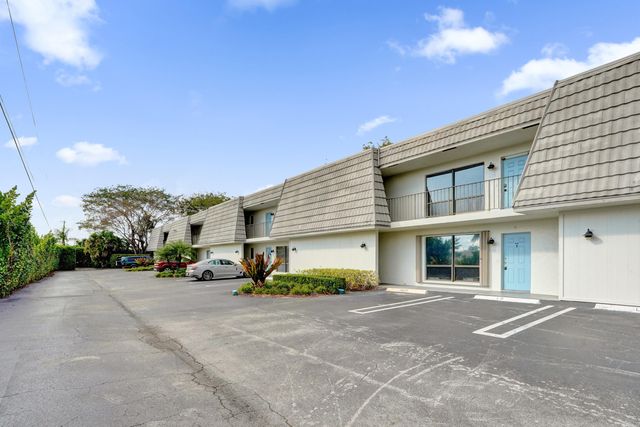 1040 Homewood Boulevard L202, Delray Beach, FL 33445