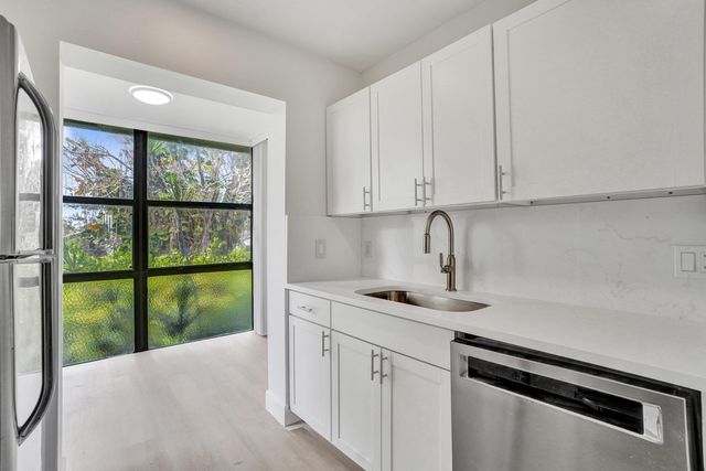 1040 Homewood Boulevard L202, Delray Beach, FL 33445