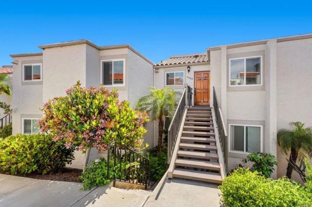 908 Caminito Madrigal D, Carlsbad, CA 92011