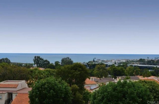 908 Caminito Madrigal D, Carlsbad, CA 92011