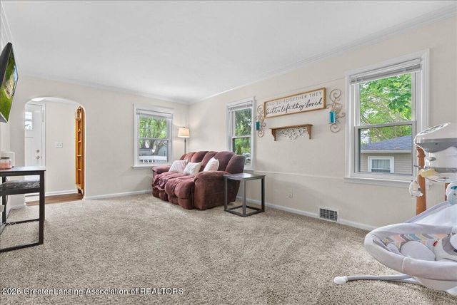 306 W Madison Street, Dewitt, MI 48820
