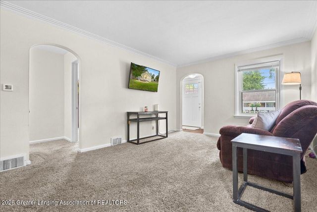 306 W Madison Street, Dewitt, MI 48820