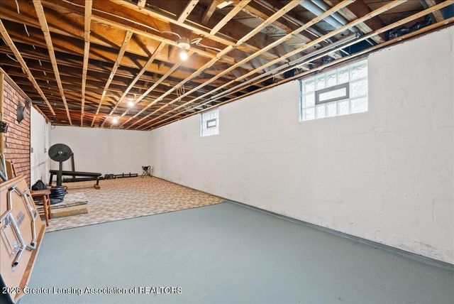 306 W Madison Street, Dewitt, MI 48820