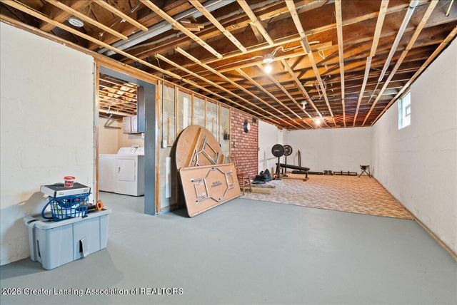 306 W Madison Street, Dewitt, MI 48820