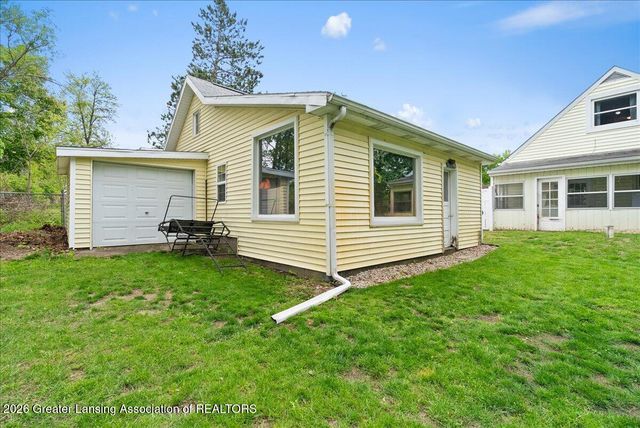 306 W Madison Street, Dewitt, MI 48820