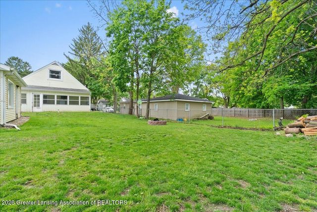 306 W Madison Street, Dewitt, MI 48820
