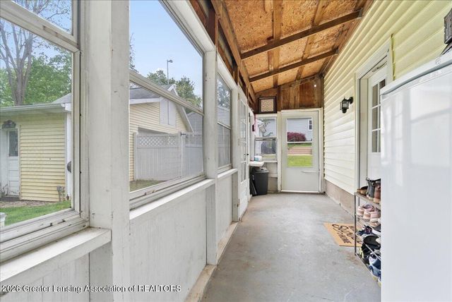 306 W Madison Street, Dewitt, MI 48820