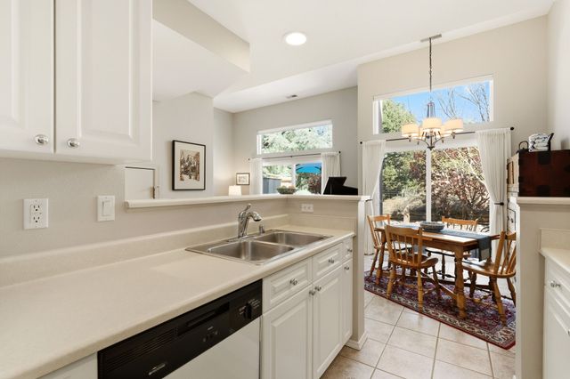 663 Bishops Lodge 70, Santa Fe, NM 87501