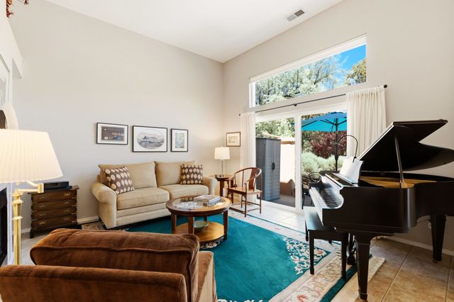 663 Bishops Lodge 70, Santa Fe, NM 87501