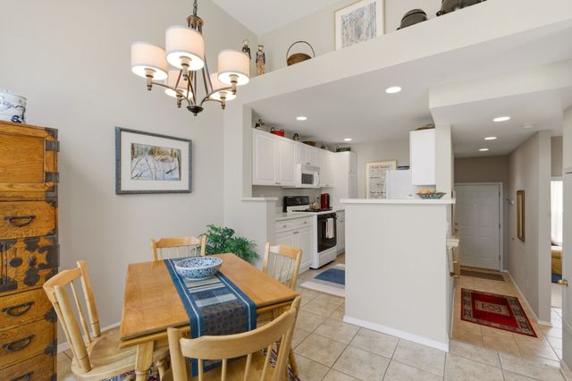 663 Bishops Lodge 70, Santa Fe, NM 87501