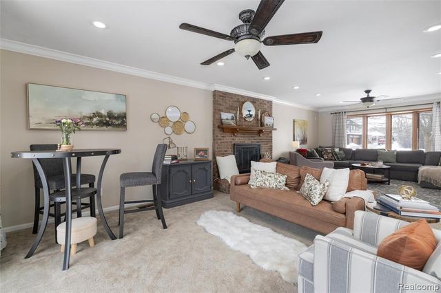 8374 Lasalle Court, Grosse Ile, MI 48138