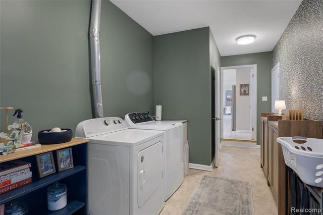 8374 Lasalle Court, Grosse Ile, MI 48138