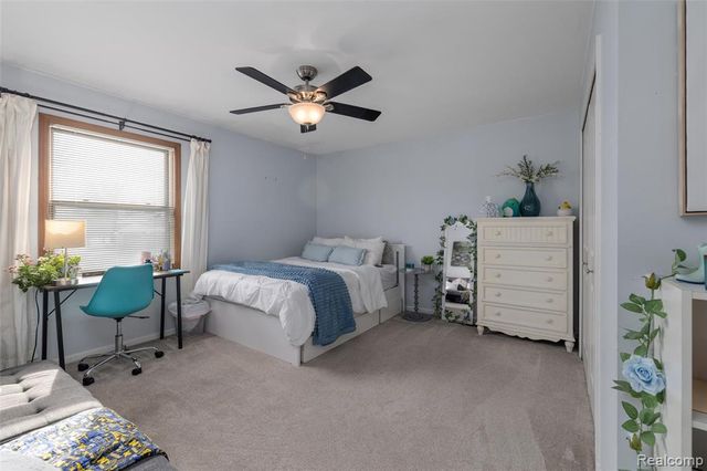 8374 Lasalle Court, Grosse Ile, MI 48138