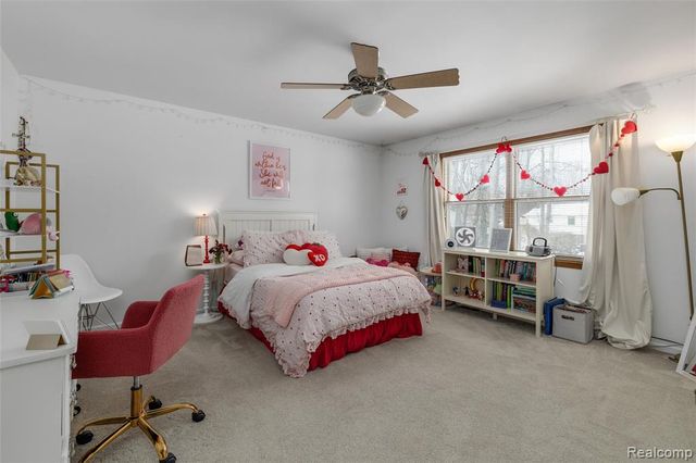 8374 Lasalle Court, Grosse Ile, MI 48138