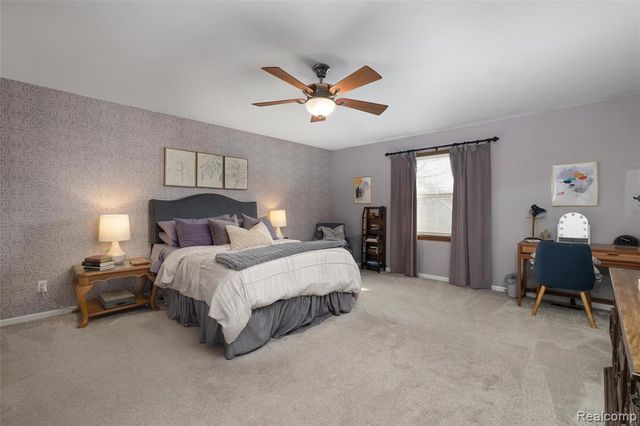 8374 Lasalle Court, Grosse Ile, MI 48138