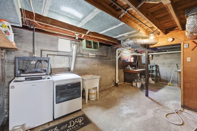 504 S College Street, Harrodsburg, KY 40330