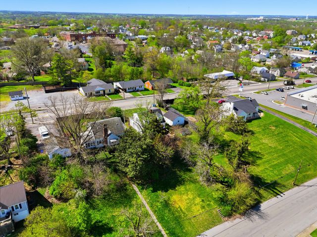 504 S College Street, Harrodsburg, KY 40330
