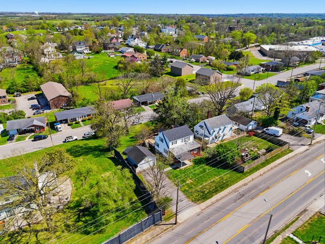 504 S College Street, Harrodsburg, KY 40330