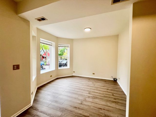 736 N Spaulding Avenue, Chicago, IL 60624