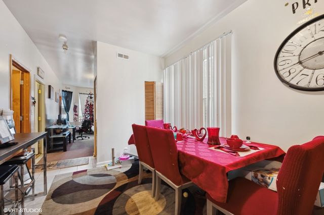 736 N Spaulding Avenue, Chicago, IL 60624