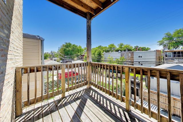 736 N Spaulding Avenue, Chicago, IL 60624