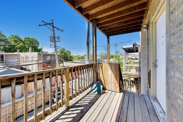736 N Spaulding Avenue, Chicago, IL 60624