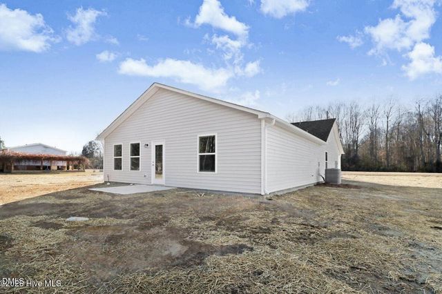 11365 Red Bud Road, Castalia, NC 27816