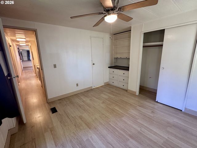 555 N DANEBO Ave 72, Eugene, OR 97402
