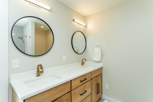 1761 Brandt Dr NE, Byron, MN 55920