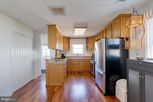 104 MORTON CT, Manassas Park, VA 20111