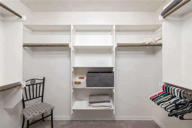 1446 Highbush Avenue, Fayetteville, AR 72701