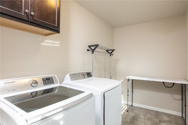 1446 Highbush Avenue, Fayetteville, AR 72701