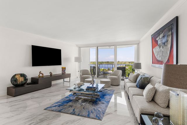 2295 S Ocean Boulevard 714, Palm Beach, FL 33480