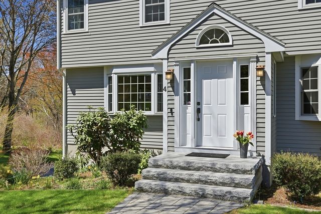 4 Meadowbrook Rd, Acton, MA 01720