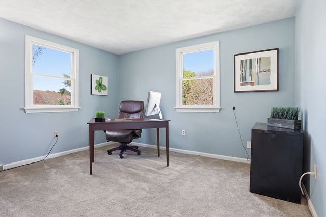 4 Meadowbrook Rd, Acton, MA 01720