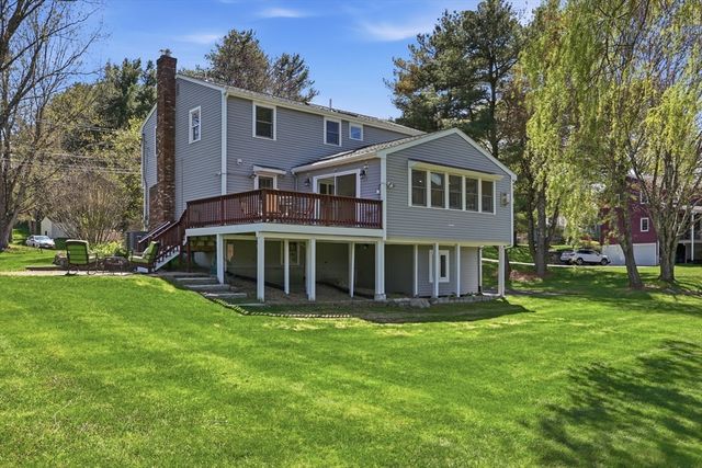 4 Meadowbrook Rd, Acton, MA 01720