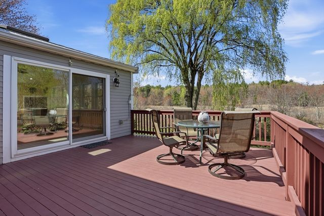 4 Meadowbrook Rd, Acton, MA 01720