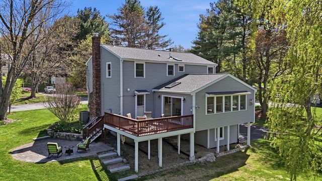 4 Meadowbrook Rd, Acton, MA 01720