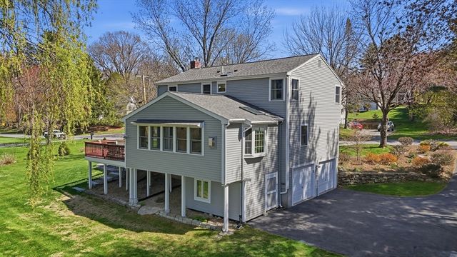 4 Meadowbrook Rd, Acton, MA 01720