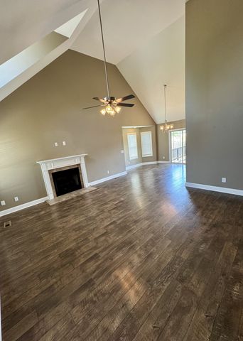 144 Sycamore Hill Dr, Clarksville, TN 37042
