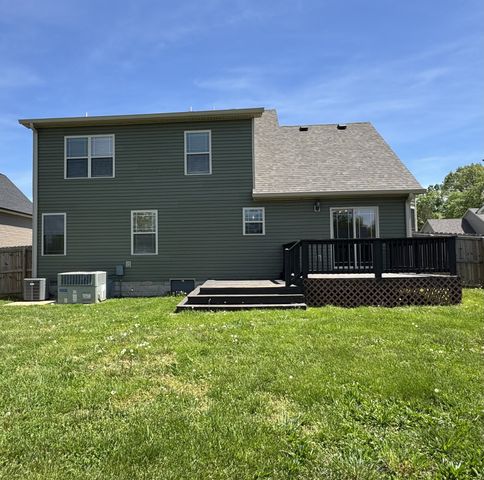 144 Sycamore Hill Dr, Clarksville, TN 37042