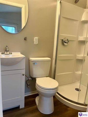 302 Glenwood Drive, Vine Grove, KY 40175