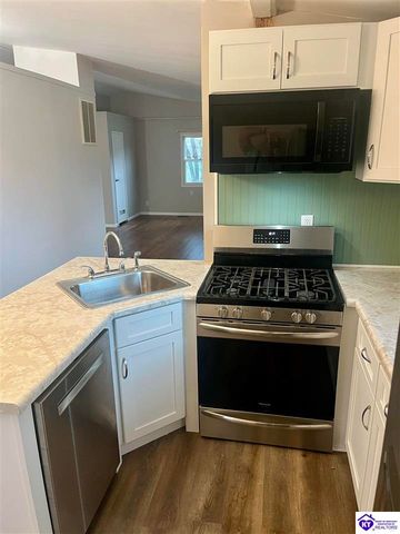 302 Glenwood Drive, Vine Grove, KY 40175