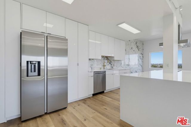 435 N Oakhurst Drive 1002, Beverly Hills, CA 90210