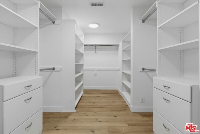 435 N Oakhurst Drive 1002, Beverly Hills, CA 90210